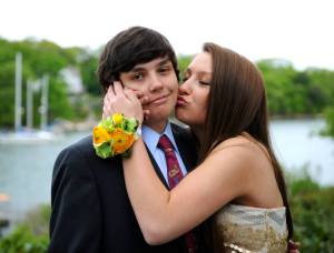 942375_10201141908334013_1211919799_n